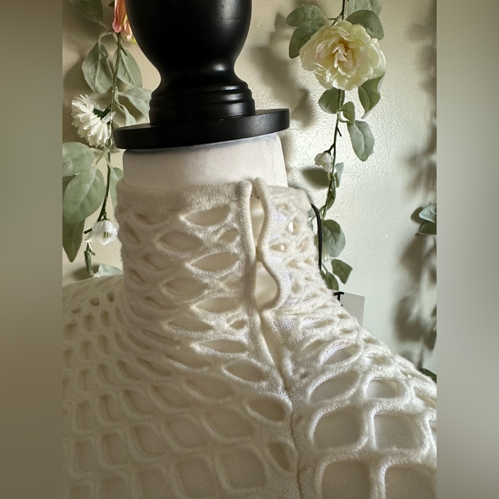 Alaia Cage High-Neck Top - Picture 6 of 9